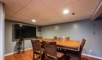 34 Dearborn Dr, East Providence, RI 02915