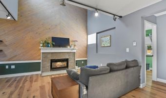 2522 S Worchester Ct B, Aurora, CO 80014