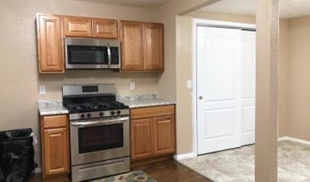 412 Grove St NE, Albuquerque, NM 87108