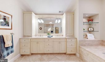 7565 MARSHALL Dr, Annandale, VA 22003