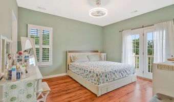 42145 PIEBALD Sq, Aldie, VA 20105