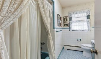 649 Spray Ave, Beachwood, NJ 08722