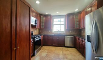 96 Westside Ave, Bergenfield, NJ 07621