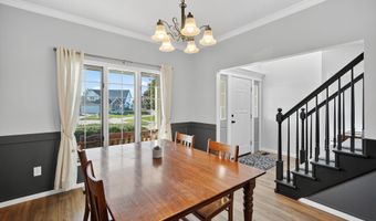 1235 Bentwood Ct, Altoona, IA 50009
