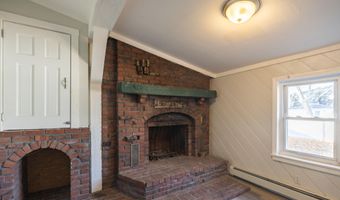 27 Flanders St, Auburn, ME 04210