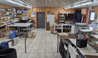 118 S 4TH St, Abbotsford, WI 54405