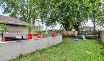 26 E Plum St, Anderson, IN 46012