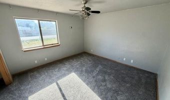 1770 Betts Ln, Bosque Farms, NM 87068