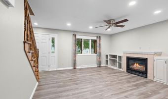 1023 W RIDGEVIEW Dr, Appleton, WI 54914