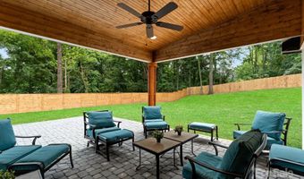 6326 Cedar Croft Dr, Charlotte, NC 28226