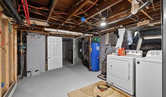 87 School St, Ahmeek, MI 49901