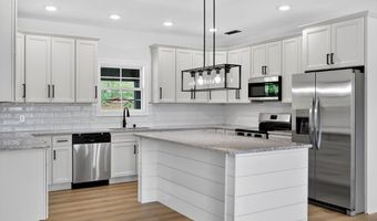 233 Cedar Ln, Allons, TN 38541