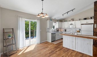 741 Morrison Ave S, Annandale, MN 55302