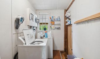 37 High St, Bradford, NH 03221