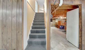 61 Caesar Blvd, Amherst, NY 14221