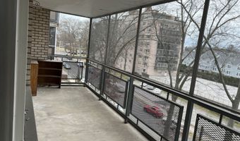 80 Cartright St 5F, Bridgeport, CT 06604