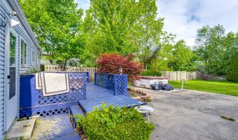 1793 Wakefield Dr, Akron, OH 44320