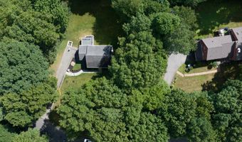 12 School House Hl, Burlington, CT 06013