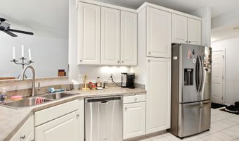 2965 Talaga Dr, Algonquin, IL 60102