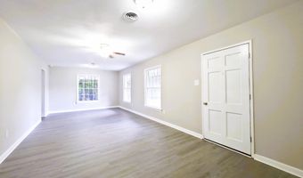 1703 State St, Biloxi, MS 39531