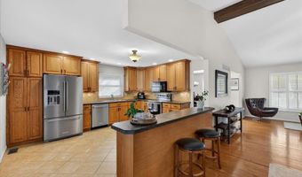 1331 Parkview Valley Dr, Ballwin, MO 63011