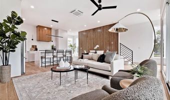 204 NW 9th St, Bentonville, AR 72712