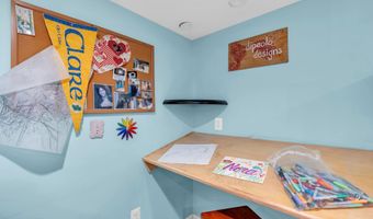 8 Laurel Ln, Bayville, NJ 08721