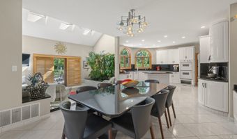 1760 W Whispering Ct, Addison, IL 60101