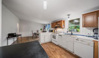 64 Favor Rd, Camden, SC 29020