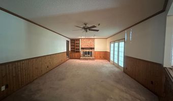 701 Gloria St, Adel, GA 31620
