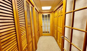 1045 Broadway, Bangor, ME 04401