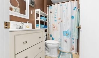 4747 Albrook Dr, Columbus, OH 43228