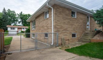 874 Hillandale Dr, Antioch, IL 60002