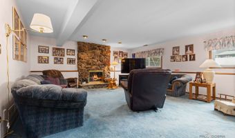 1124 N Anvil Ct, Addison, IL 60101
