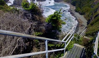 1303 MOORE St 102, Brookings, OR 97415