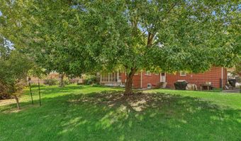 416 N 11th Street Pl, Adel, IA 50003