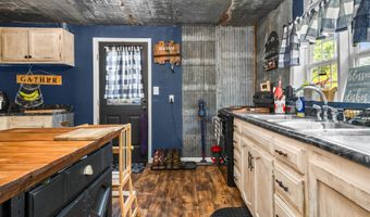 234 Ray Mathis Rd, Annville, KY 40402