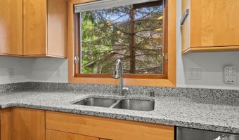 4830 Retriever Cir, Anchorage, AK 99502