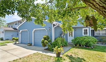 4 DEERFIELD Ct, Bordentown, NJ 08505