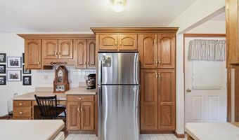 2978 Lee Marie Dr, Adrian, MI 49221