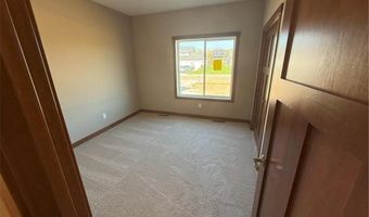 1306 18th St NE, Austin, MN 55912