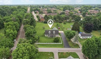 151 South St, Southport, IN 46227