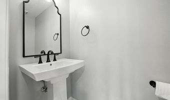 3911 COURTLAND Cir, Alexandria, VA 22305
