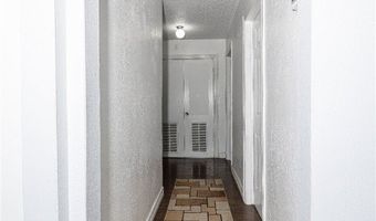 1204 Live Oak Dr, Alice, TX 78332