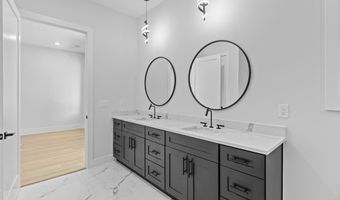 555 Versailles Dr, Auburn, GA 30011