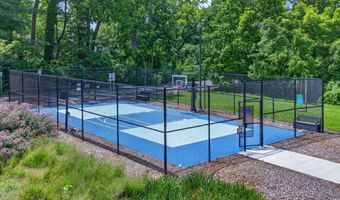 10228 HATHERLEIGH Dr, Bethesda, MD 20814