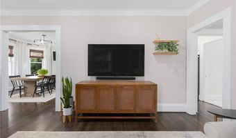 157 Arnold Ave, Cranston, RI 02905