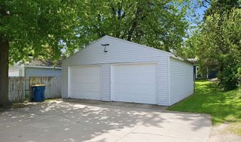 504 Carlin Dr, Angola, IN 46703