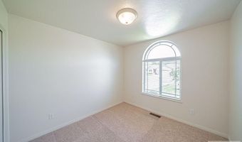 4937 S Vintage Ln, Ammon, ID 83406