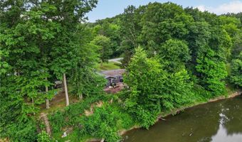 554 E River View Dr, Austinburg, OH 44010